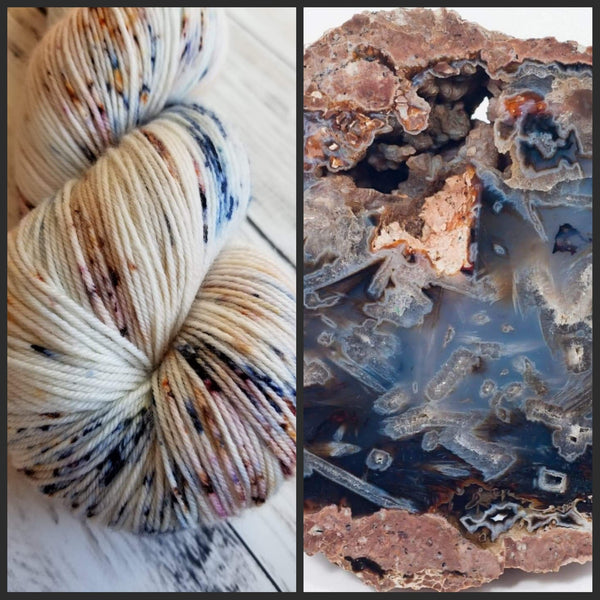 Quartz Sock - Speckled Blue Thunderegg