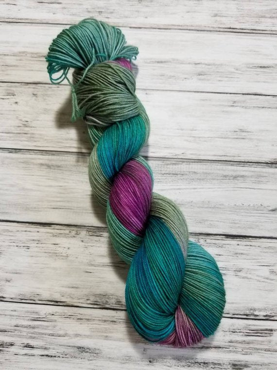 Metamorphic Worsted Yarn - Peacock Agate