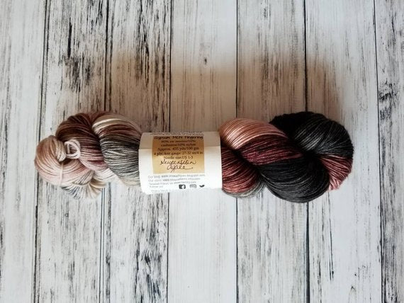 Gypsum MCN Fingering - Suspension Agate