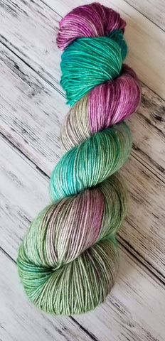 Muscovite Single Ply Sparkle Fingering Weight Yarn - Peacock Agate