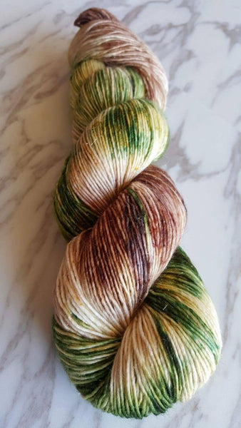 Muscovite Single Ply Sparkle Fingering Weight Yarn - Brochantite