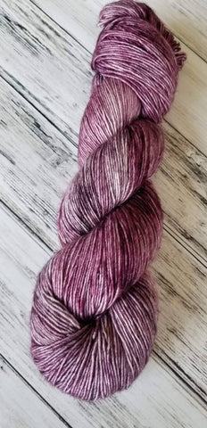 Muscovite Single Ply Sparkle Fingering Weight Yarn - Laguna Agate